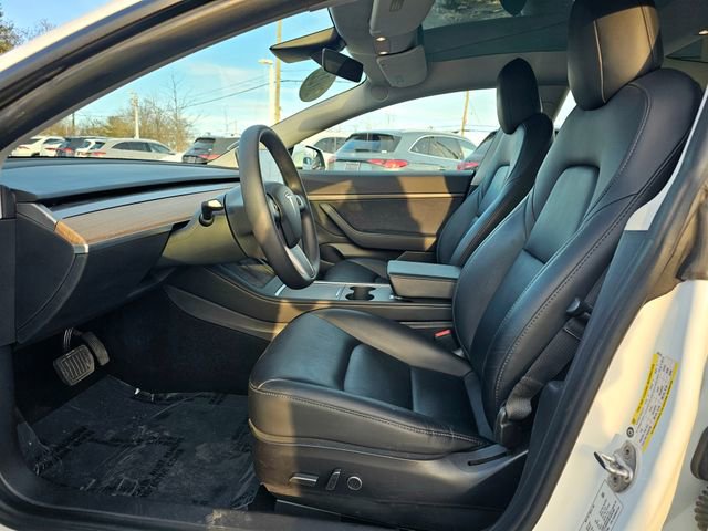 Used 2021 Tesla Model 3 Standard Range Plus image 17