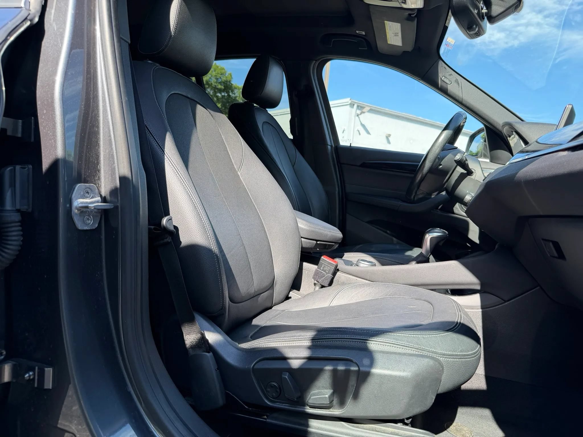 Used 2017 BMW X1 xDrive28i AWD/4WD image 15
