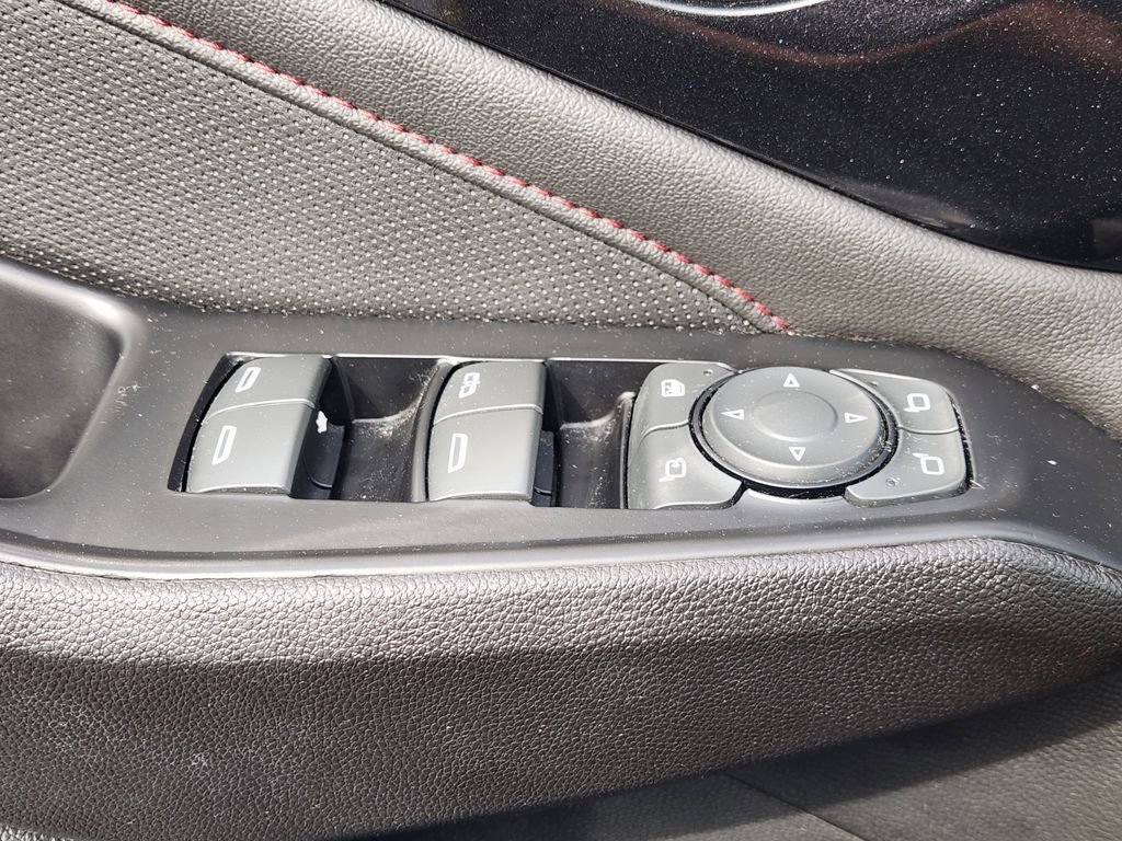 Used 2023 Chevrolet Traverse RS w/ LPO, Floor Liner Package image 28