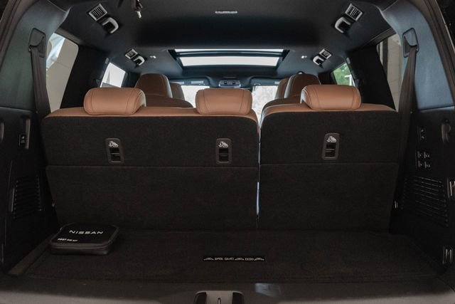 Used 2025 Nissan Armada Platinum Reserve AWD/4WD image 17
