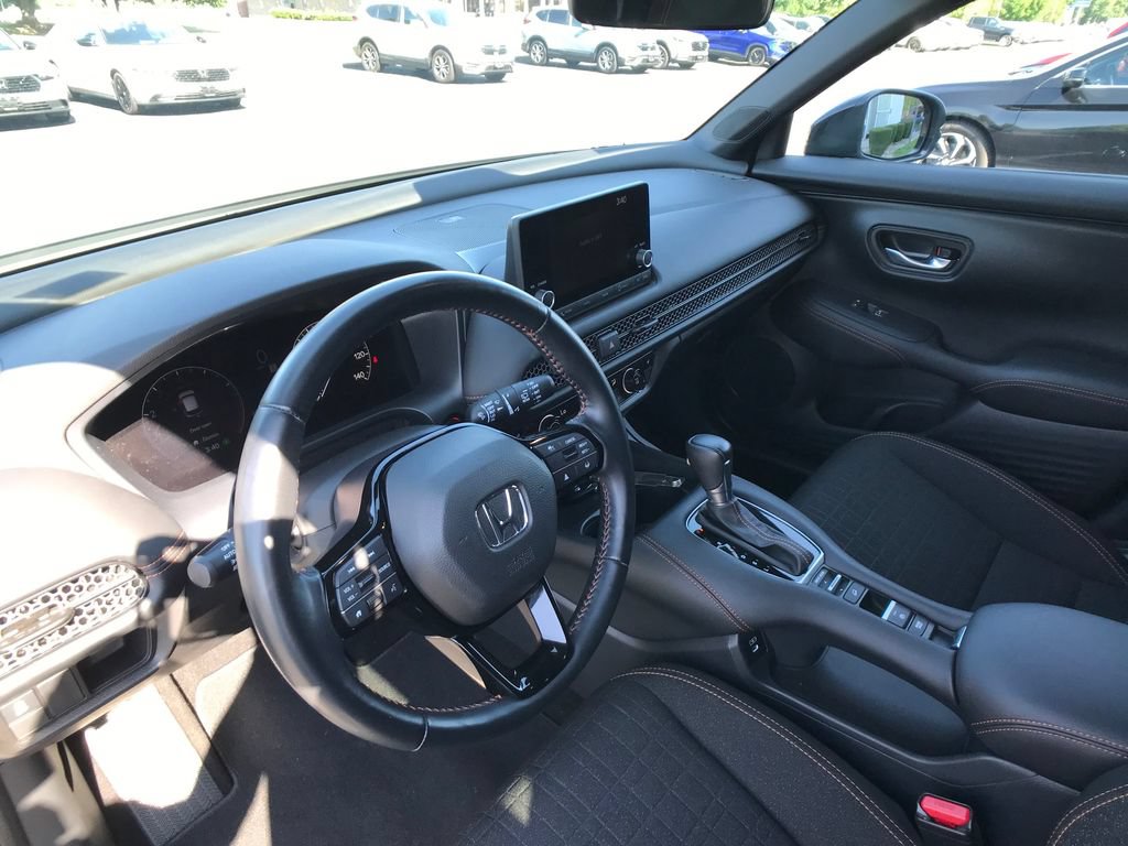 Certified 2025 Honda HR-V Sport image 18