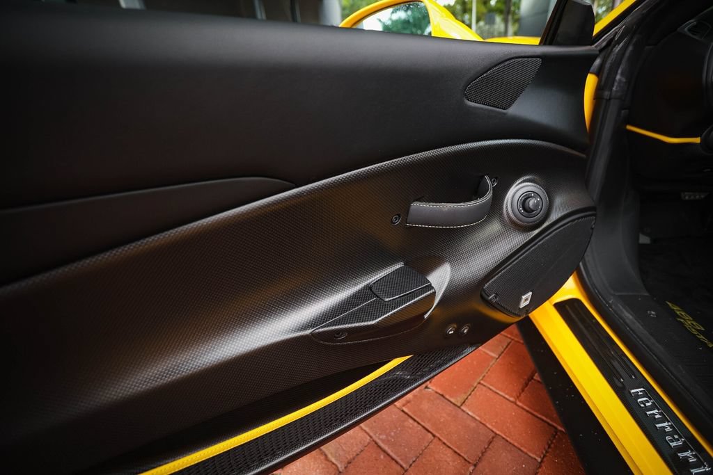 Used 2019 Ferrari 488 Pista Coupe RWD image 35
