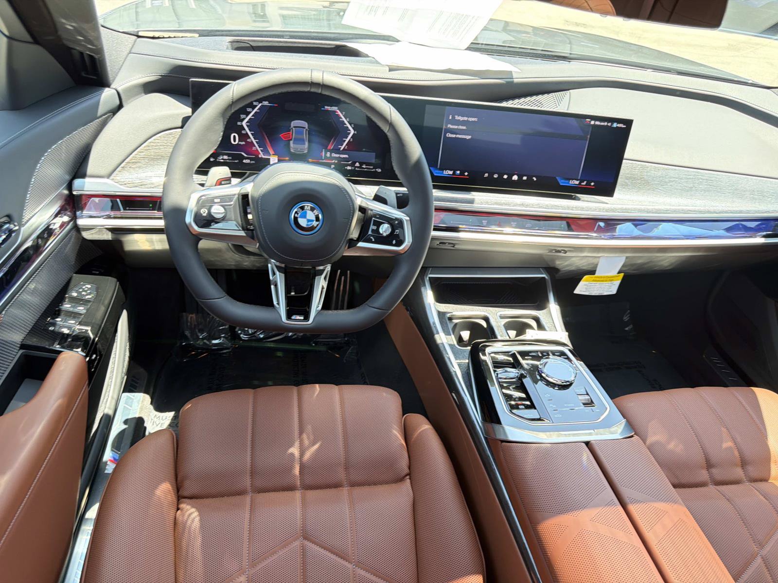 Used 2026 BMW 750e xDrive AWD/4WD image 8