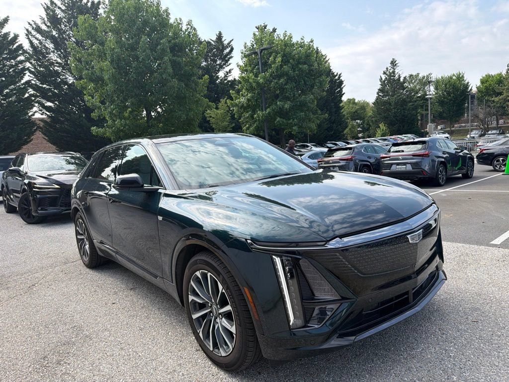 Used 2024 Cadillac Lyriq Sport w/ LPO, Floor Liner Package AWD/4WD image 7