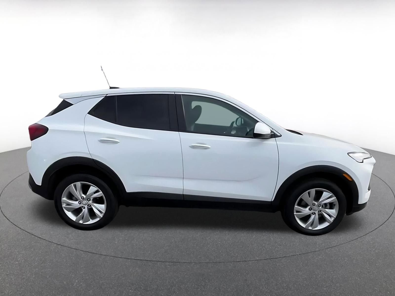 Used 2025 Buick Encore GX Preferred image 16