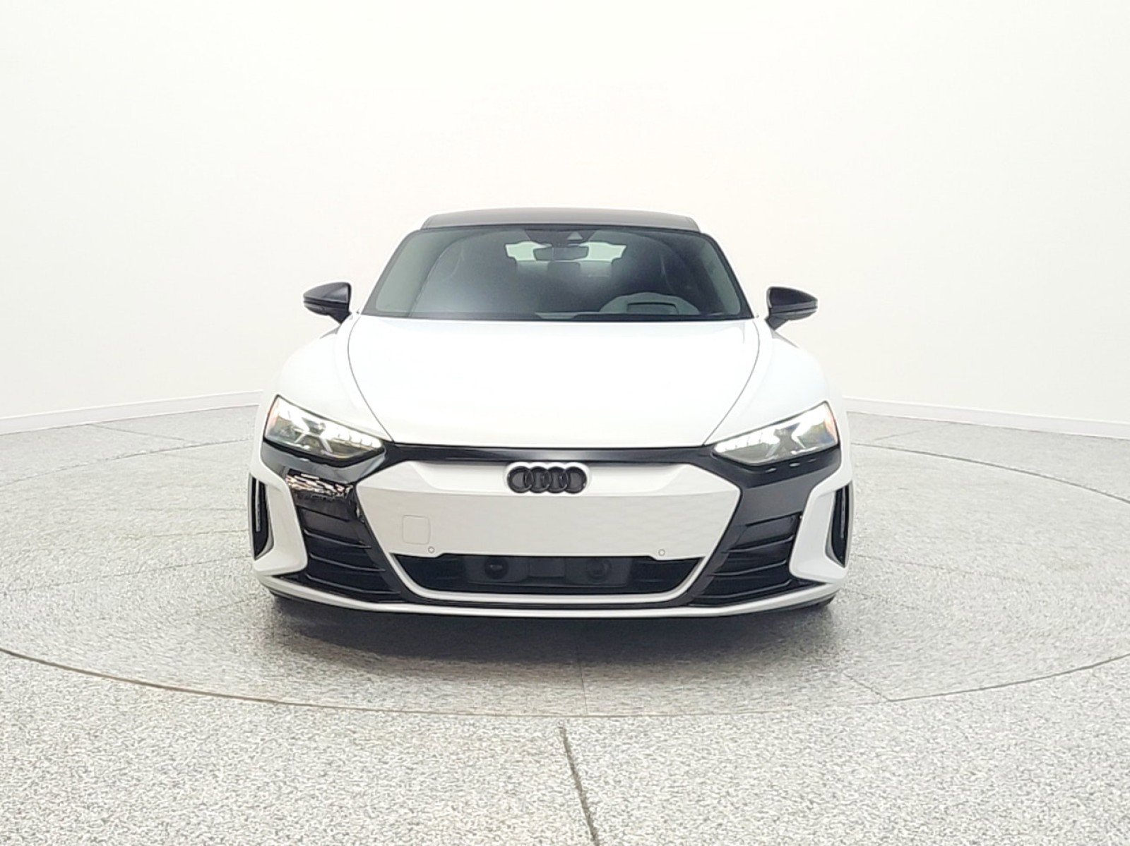 Used 2024 Audi e-tron GT Prestige image 2