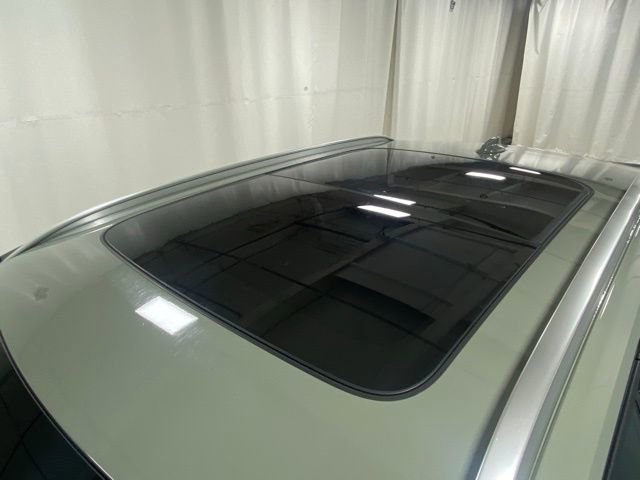 Certified 2025 Volvo XC40 B5 Core AWD/4WD image 6