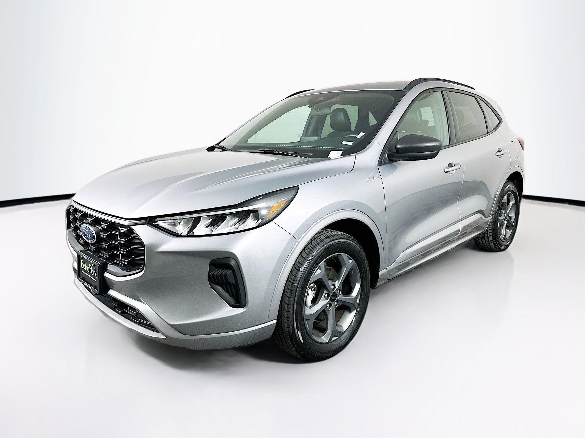 Used 2024 Ford Escape ST-Line image 3