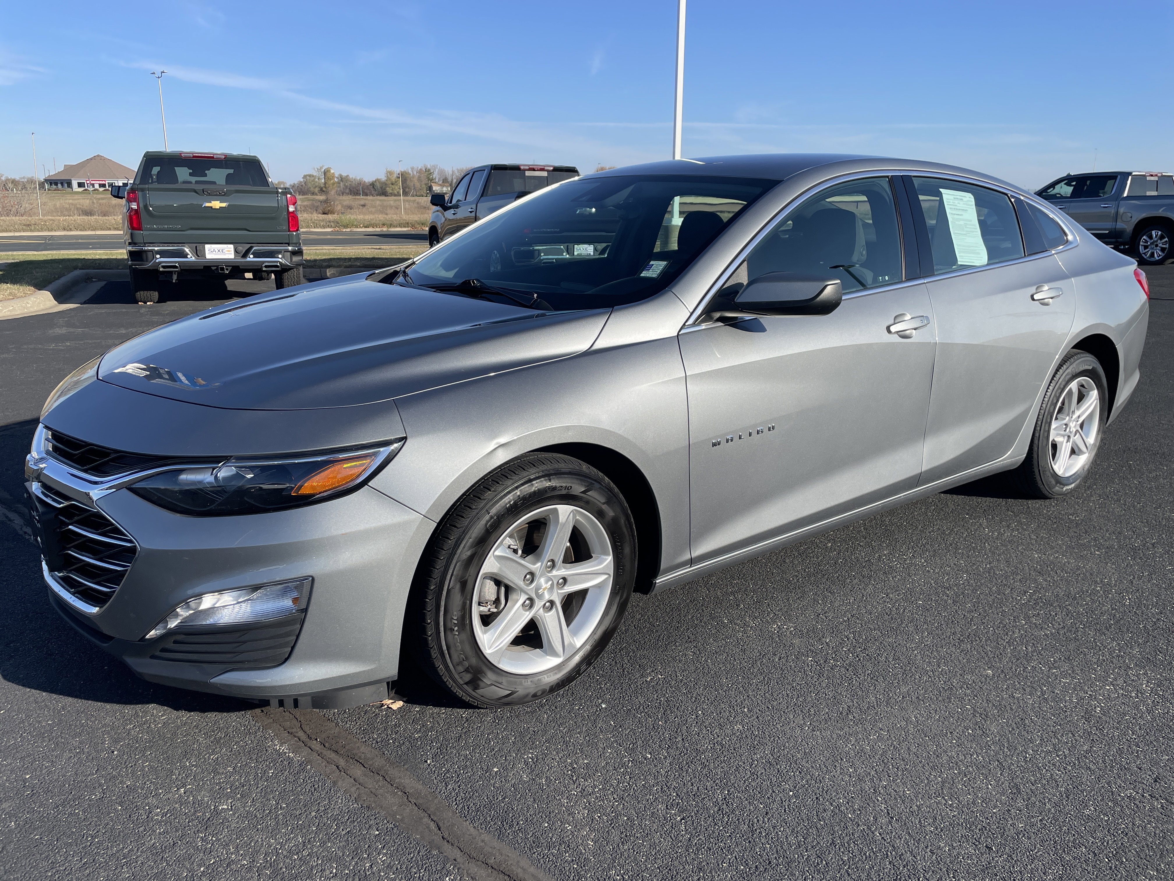 Used 2024 Chevrolet Malibu LT image 1