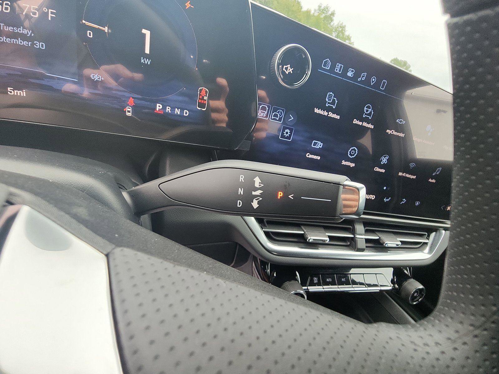 New 2026 Chevrolet Equinox EV LT image 19