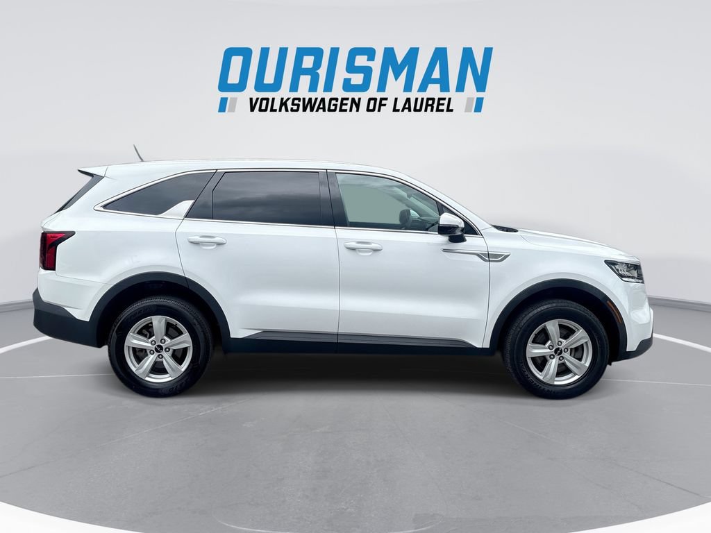 Used 2022 Kia Sorento LX AWD/4WD image 9