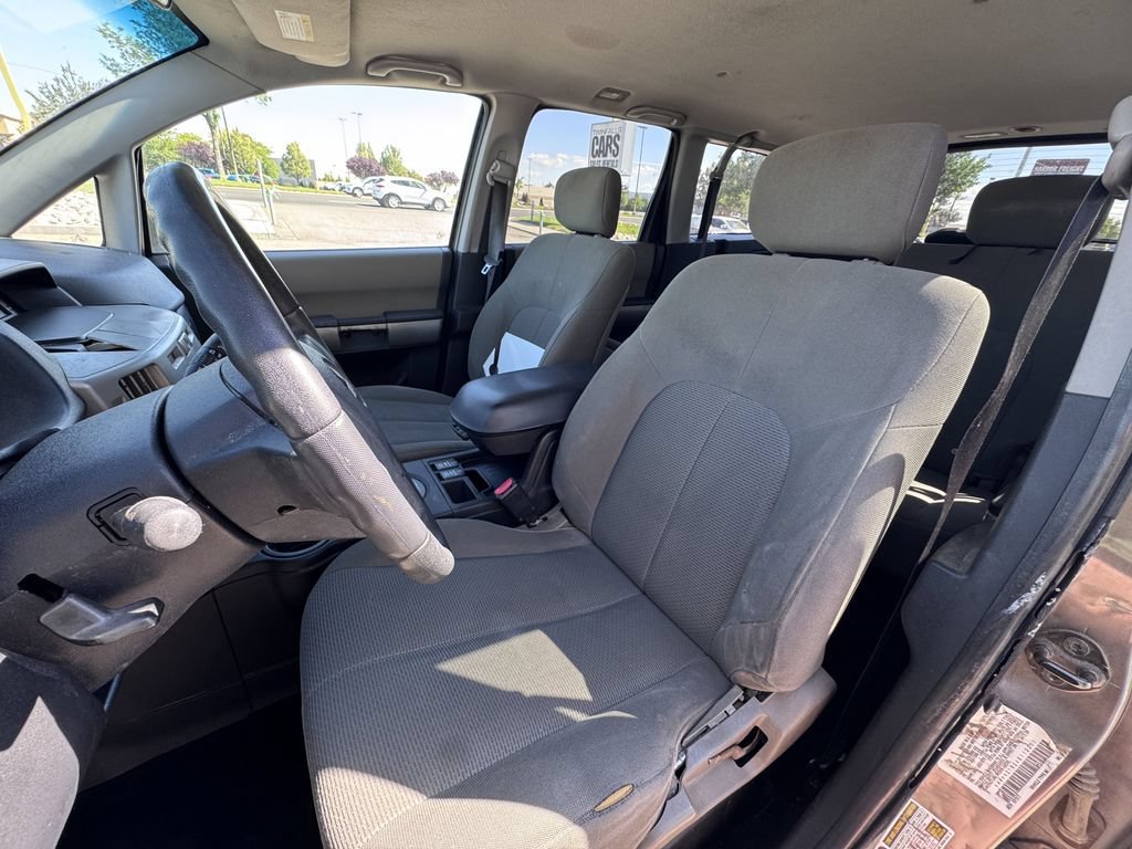 Used 2004 Mitsubishi Endeavor LS AWD/4WD image 14