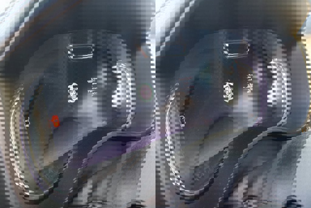 Used 2025 RAM 1500 Laramie w/ Night Edition image 19