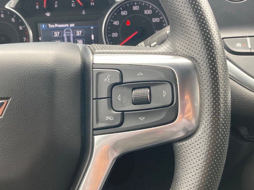 Used 2022 Chevrolet Blazer LT FWD image 18