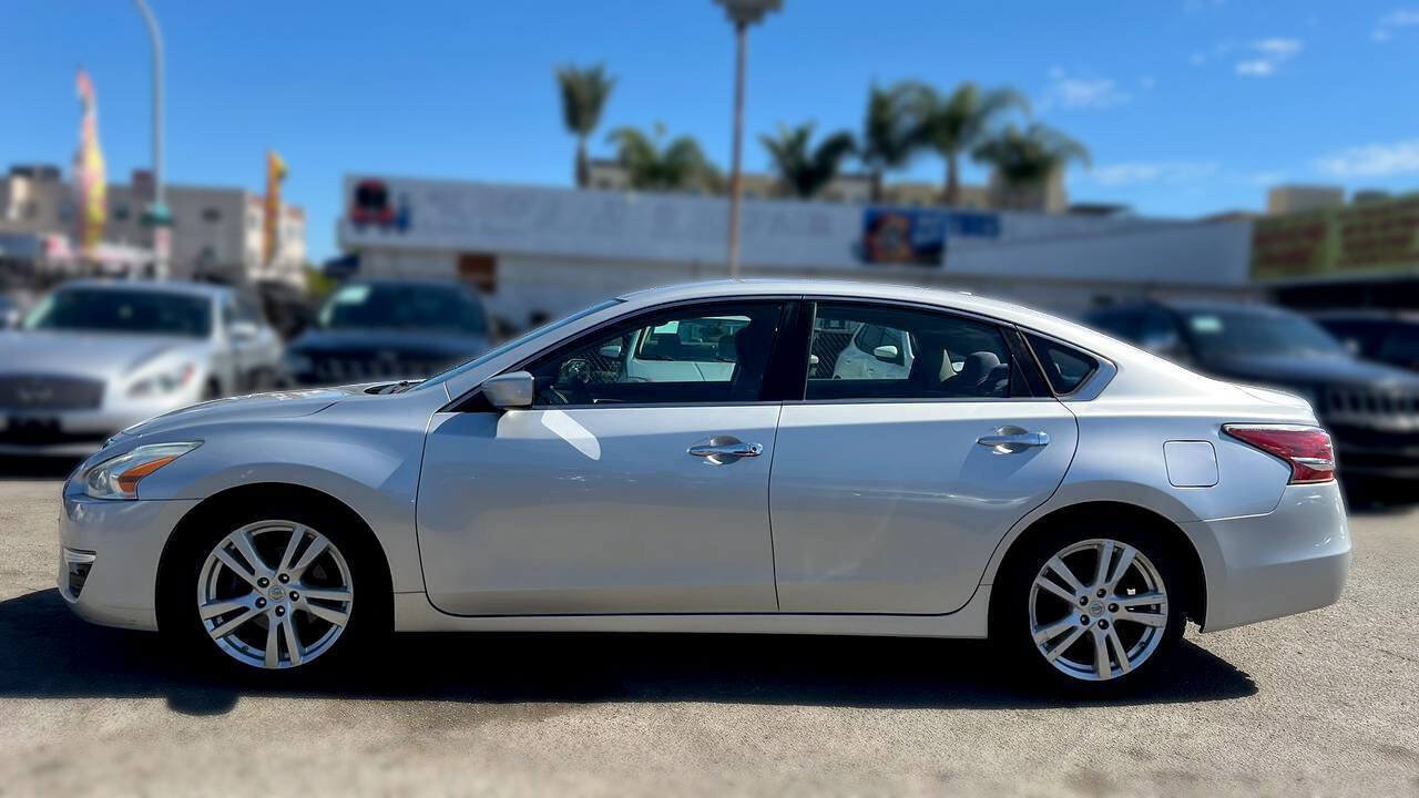 Used 2014 Nissan Altima 3.5 S FWD image 7