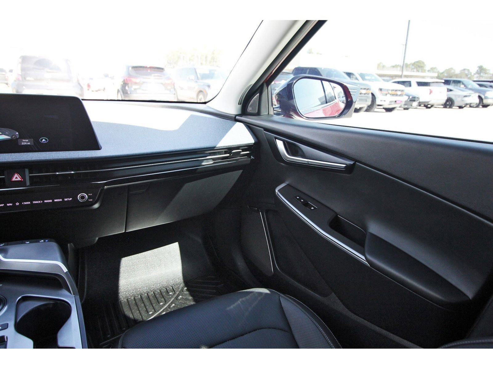 Used 2022 Kia EV6 Wind image 12