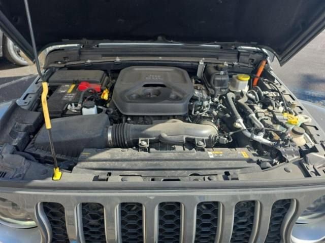 Used 2023 Jeep Wrangler Unlimited Sahara w/ Cold Weather Group AWD/4WD image 11