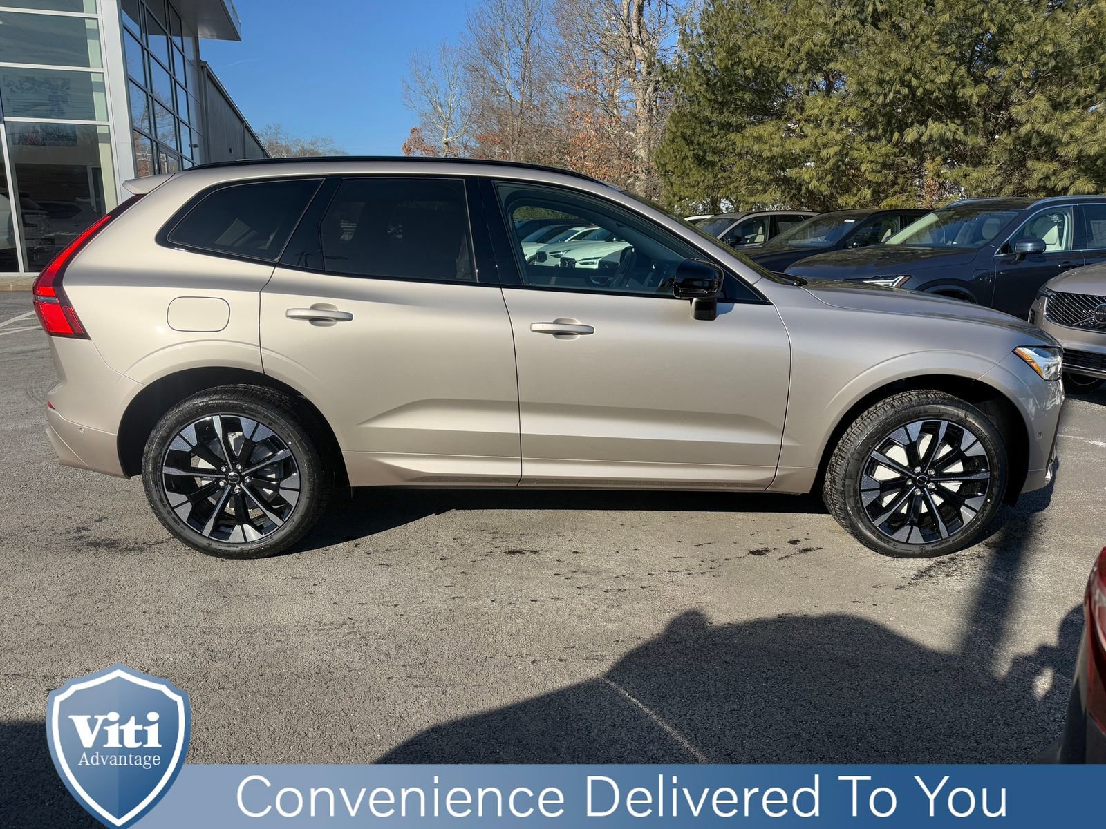 New 2026 Volvo XC60 B5 Ultra w/ Protection Package Premier image 9