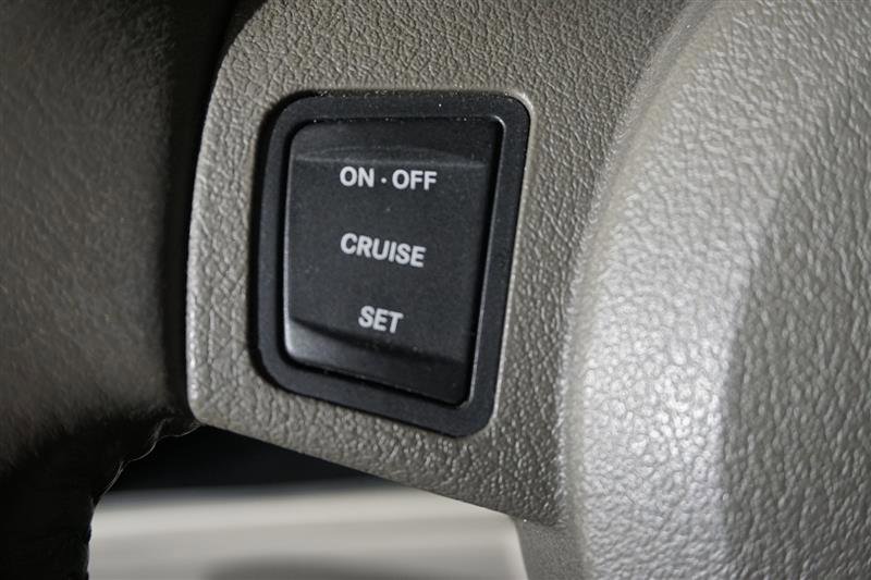 Used 2006 Jeep Commander Limited image 16