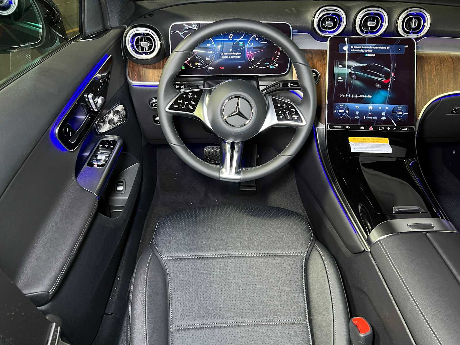 New 2025 Mercedes-Benz GLC 300 4MATIC image 37