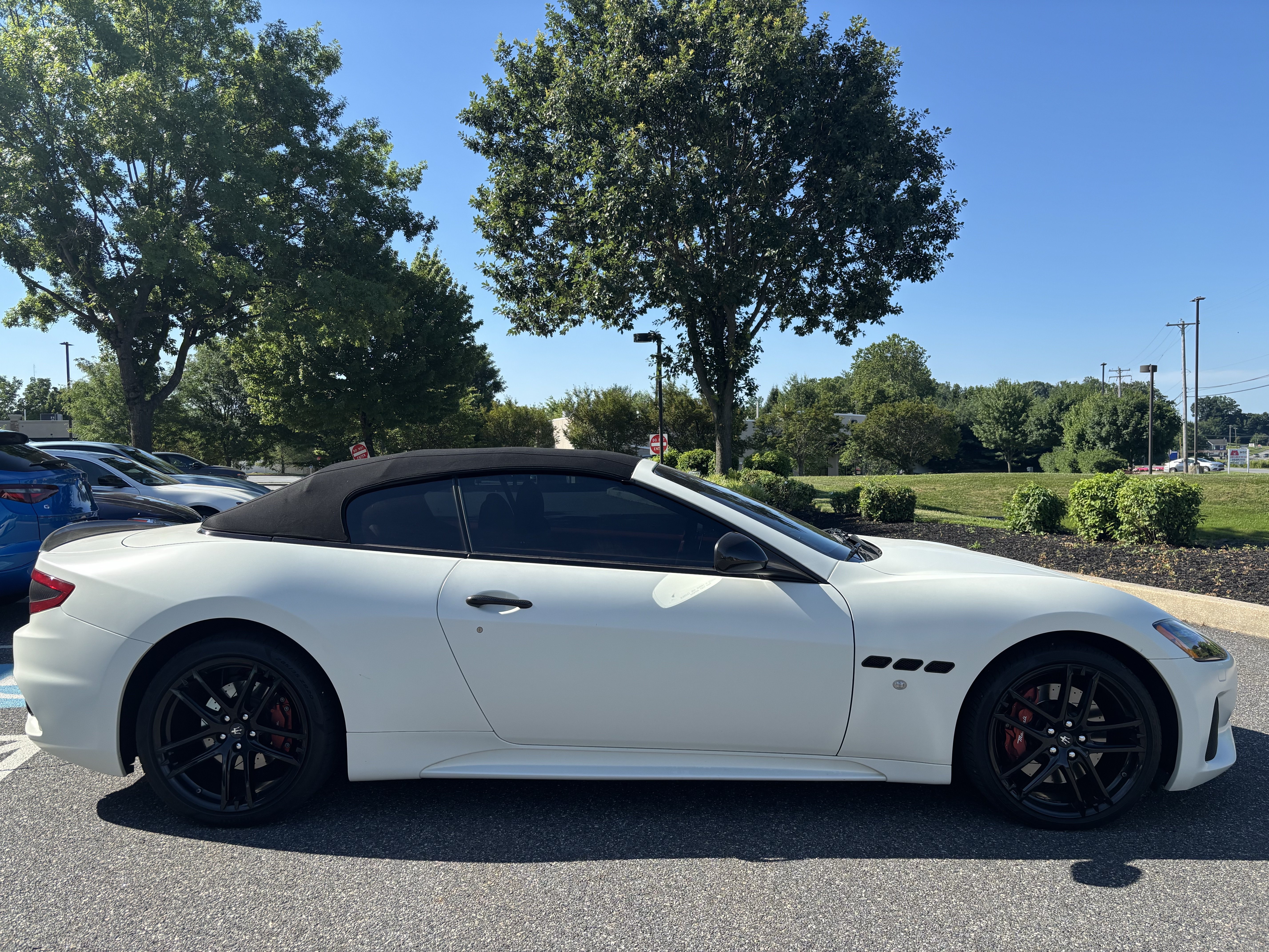 Used 2019 Maserati GranTurismo Sport RWD image 17