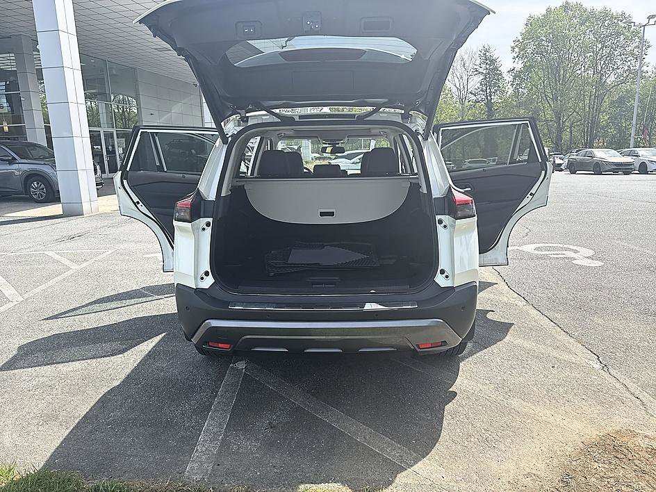 Certified 2022 Nissan Rogue SL w/ SL Premium Package image 23