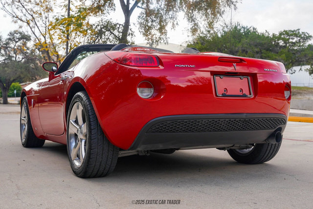 Used 2006 Pontiac Solstice Convertible w/ Premium Package image 6