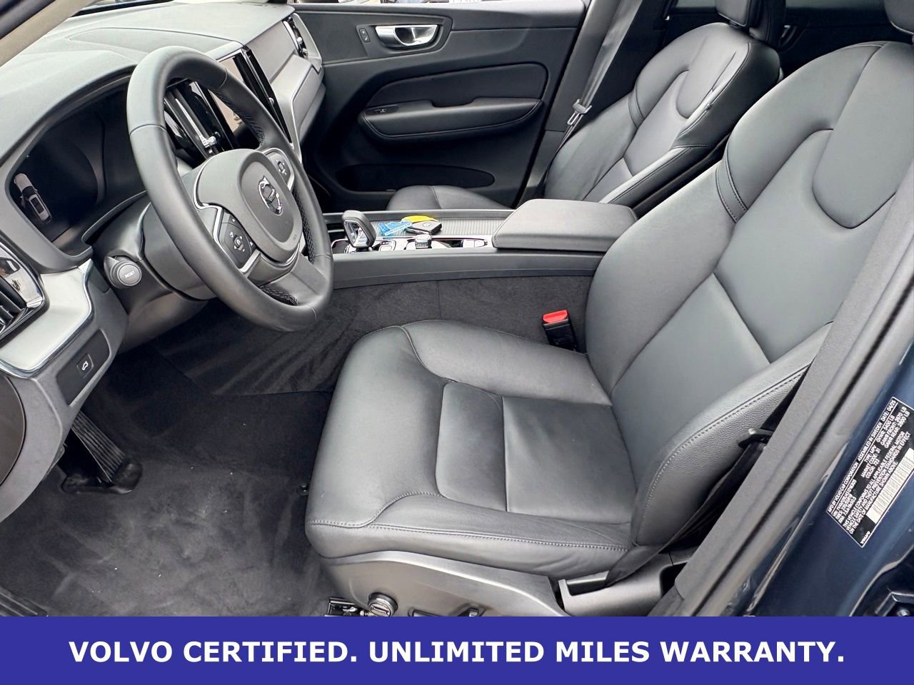 Certified 2025 Volvo XC60 B5 Core AWD/4WD image 28