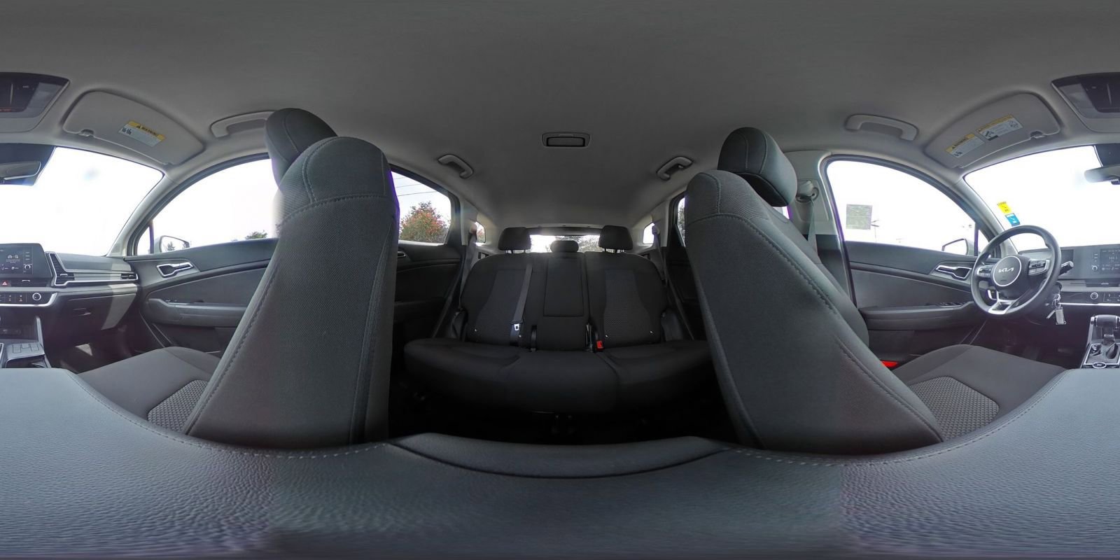 Used 2025 Kia Sportage LX image 41