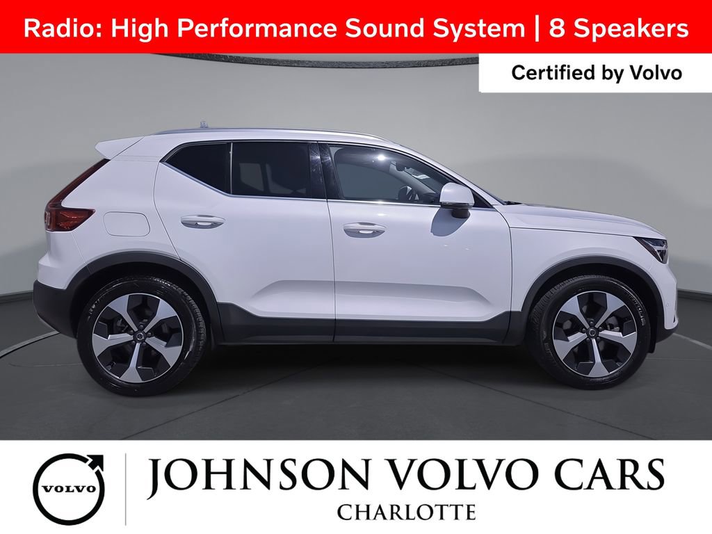 Certified 2025 Volvo XC40 B5 Plus AWD/4WD image 4