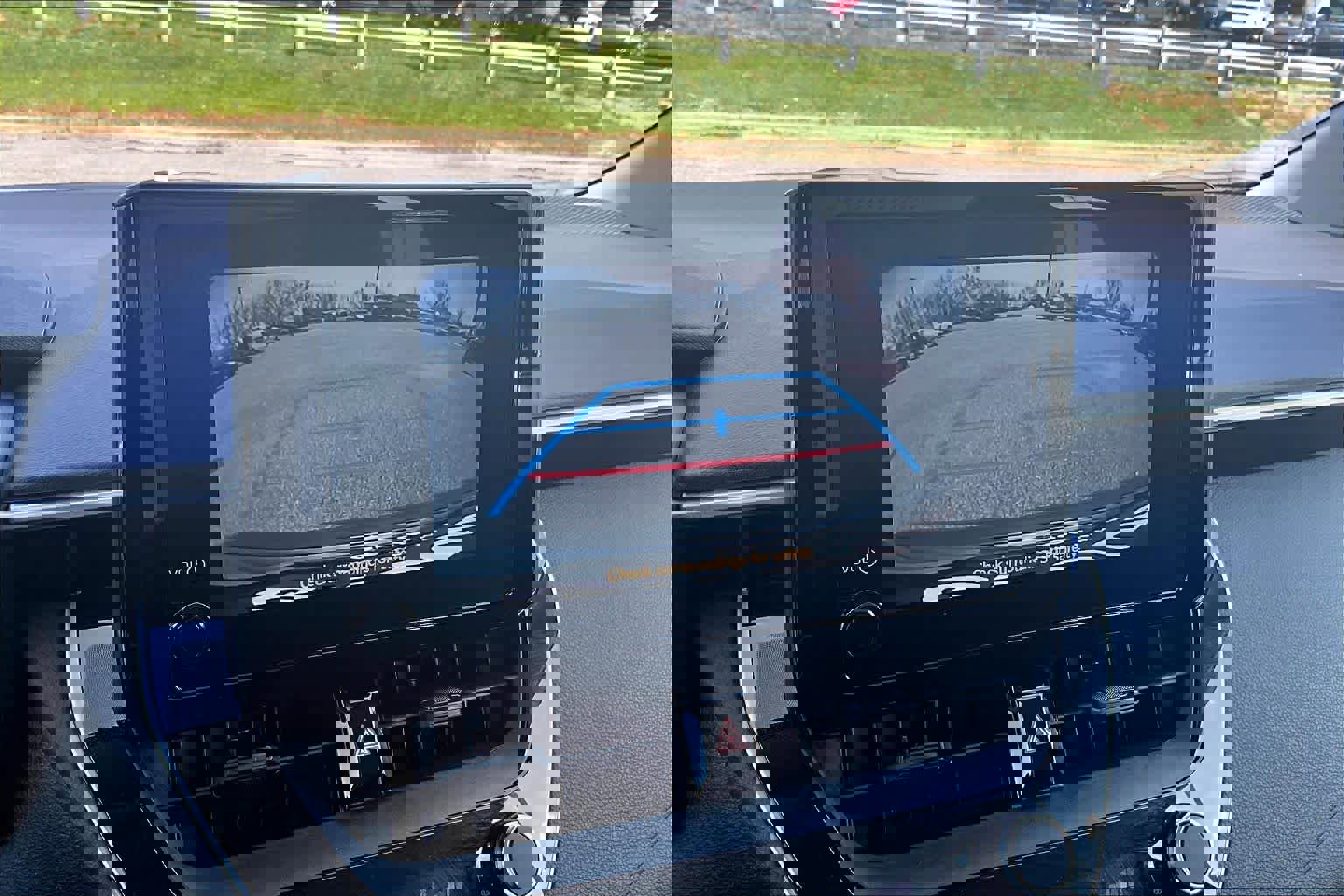 Used 2025 Toyota Corolla LE image 26