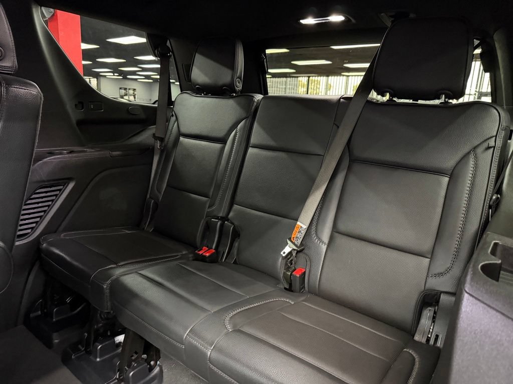 Used 2025 GMC Yukon Denali AWD/4WD image 42