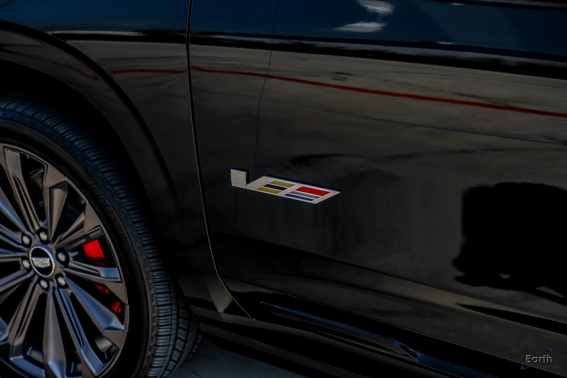 Used 2025 Cadillac Escalade V image 17