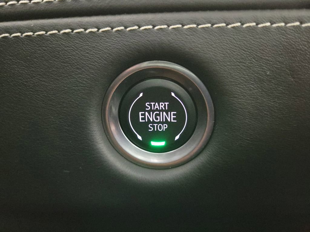 Certified 2025 Cadillac Escalade V w/ LPO, Floor Liner Package image 30