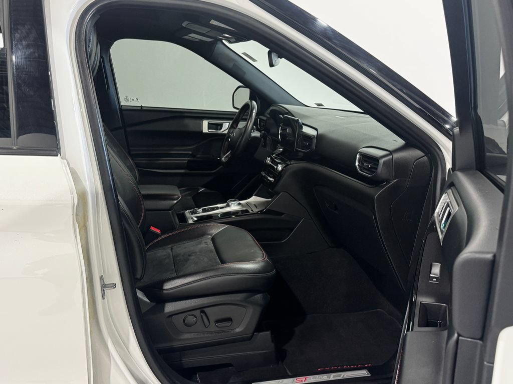 Used 2022 Ford Explorer ST-Line w/ Class IV Trailer Tow Package AWD/4WD image 23