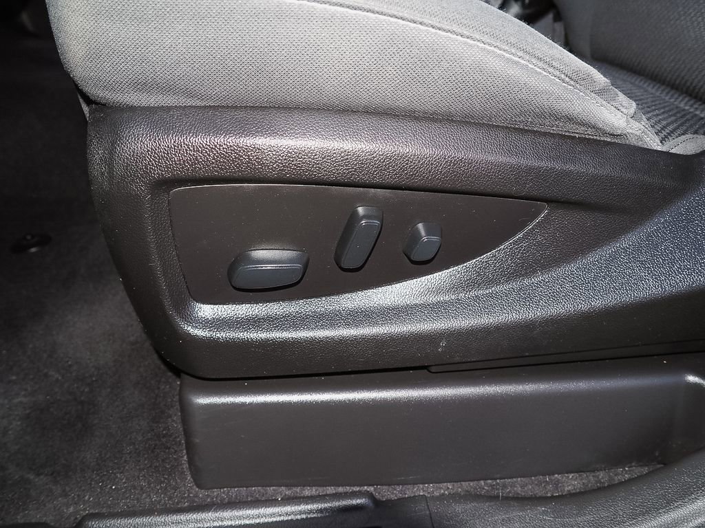 Used 2018 Chevrolet Silverado 1500 LT w/ All Star Edition image 23