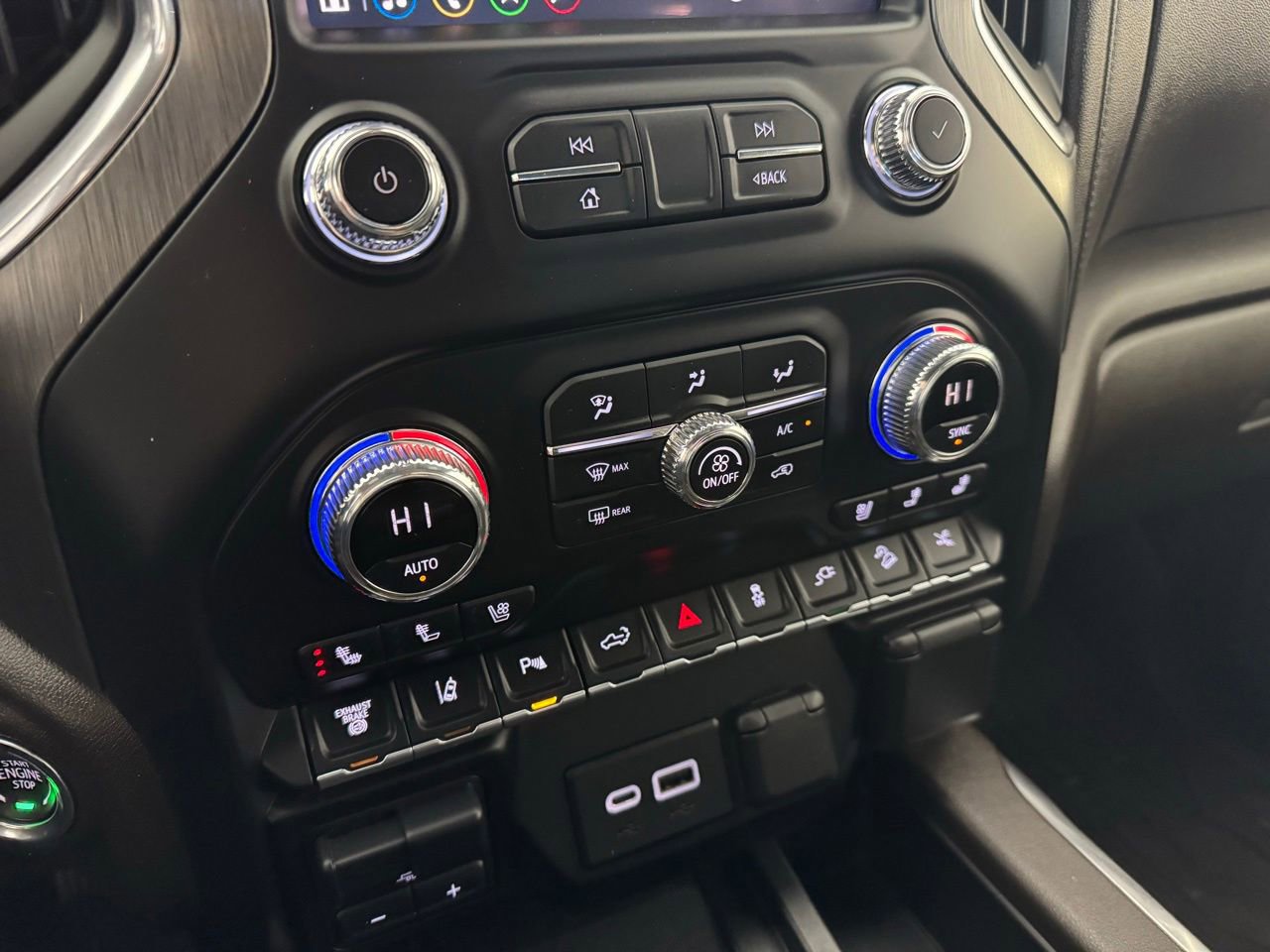 Used 2022 GMC Sierra 2500 Denali w/ Denali Ultimate Package image 20