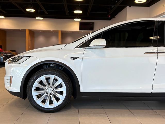 Used 2021 Tesla Model X Long Range image 9