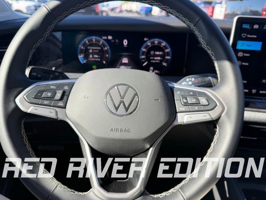 Used 2025 Volkswagen Tiguan S image 23