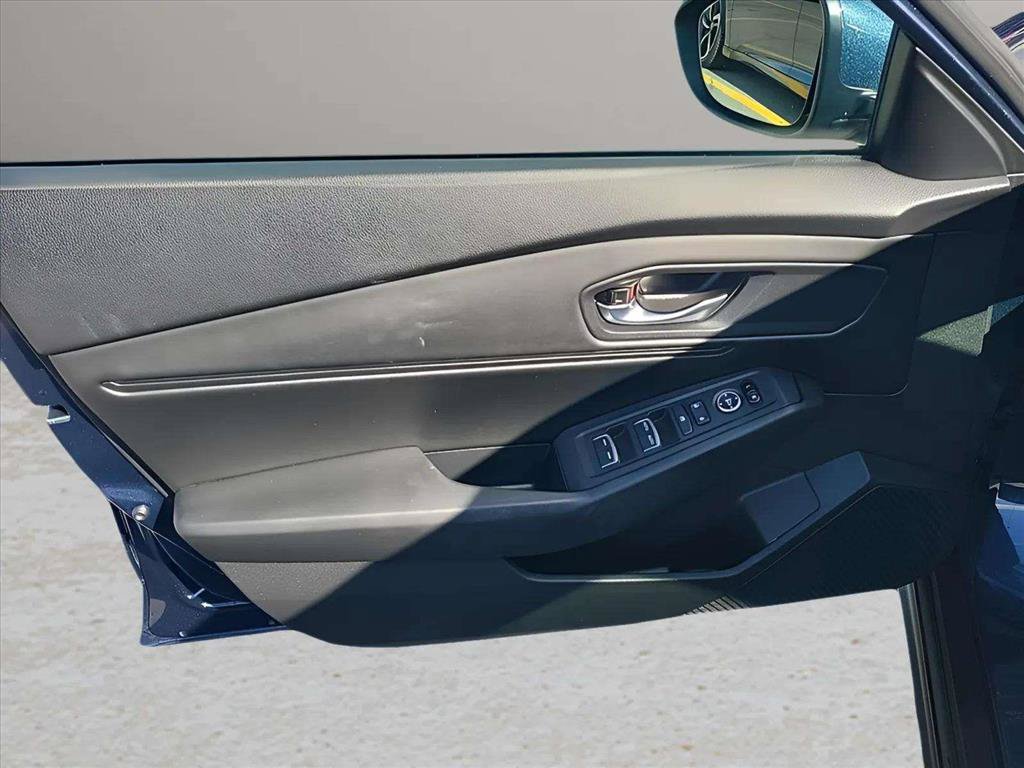 Used 2023 Honda Accord EX image 17