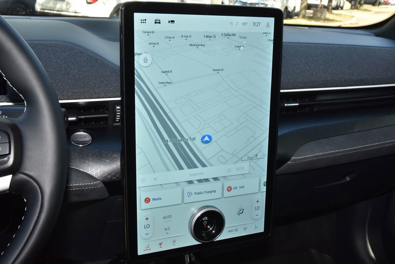 Certified 2025 Ford Mustang Mach-E GT w/ Interior Protection Package image 27