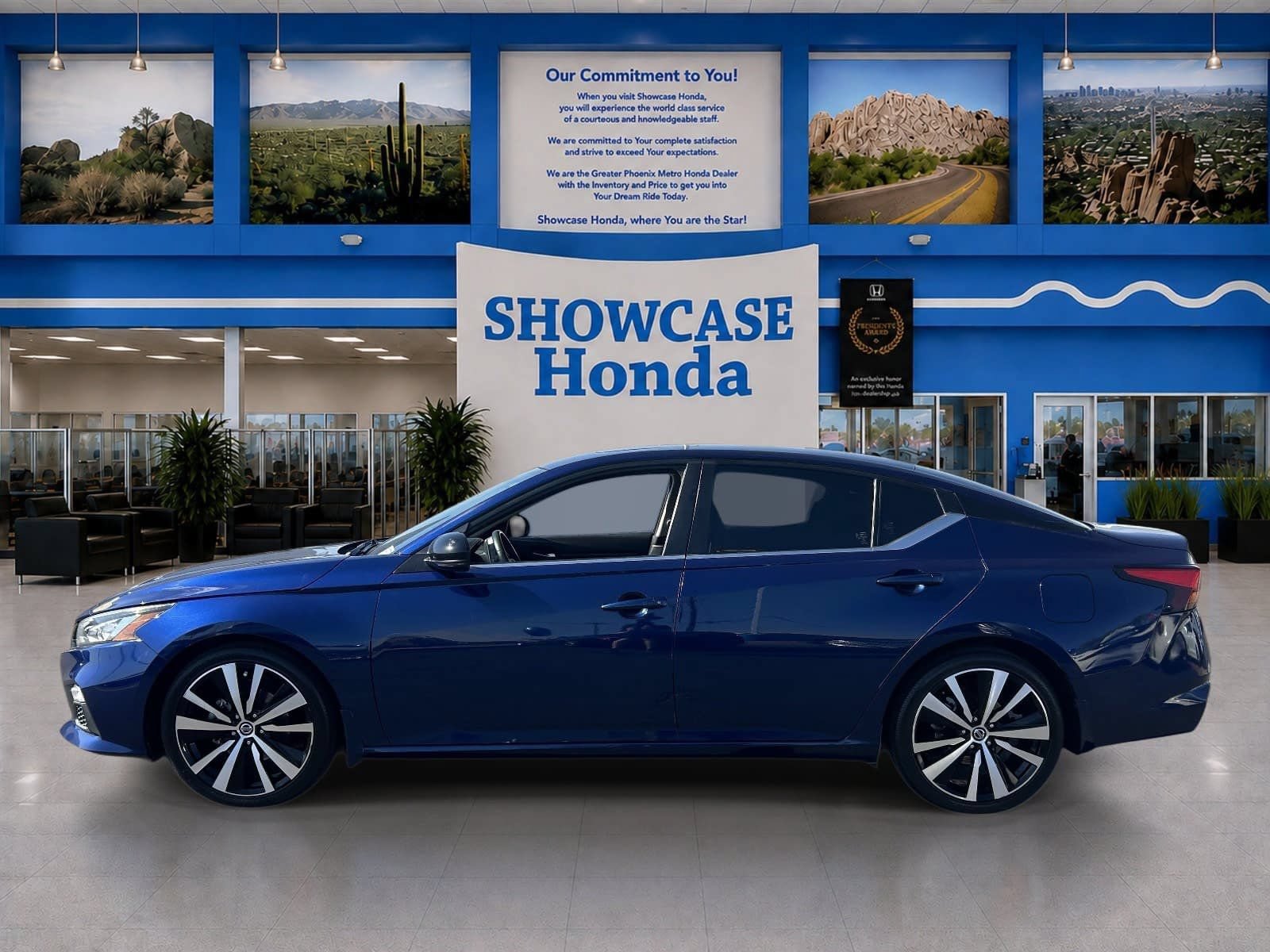 Used 2020 Nissan Altima 2.5 SR w/ Premium Package FWD image 4