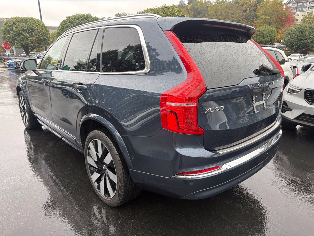 Used 2024 Volvo XC90 T8 Plus w/ Protection Package Premier AWD/4WD image 2