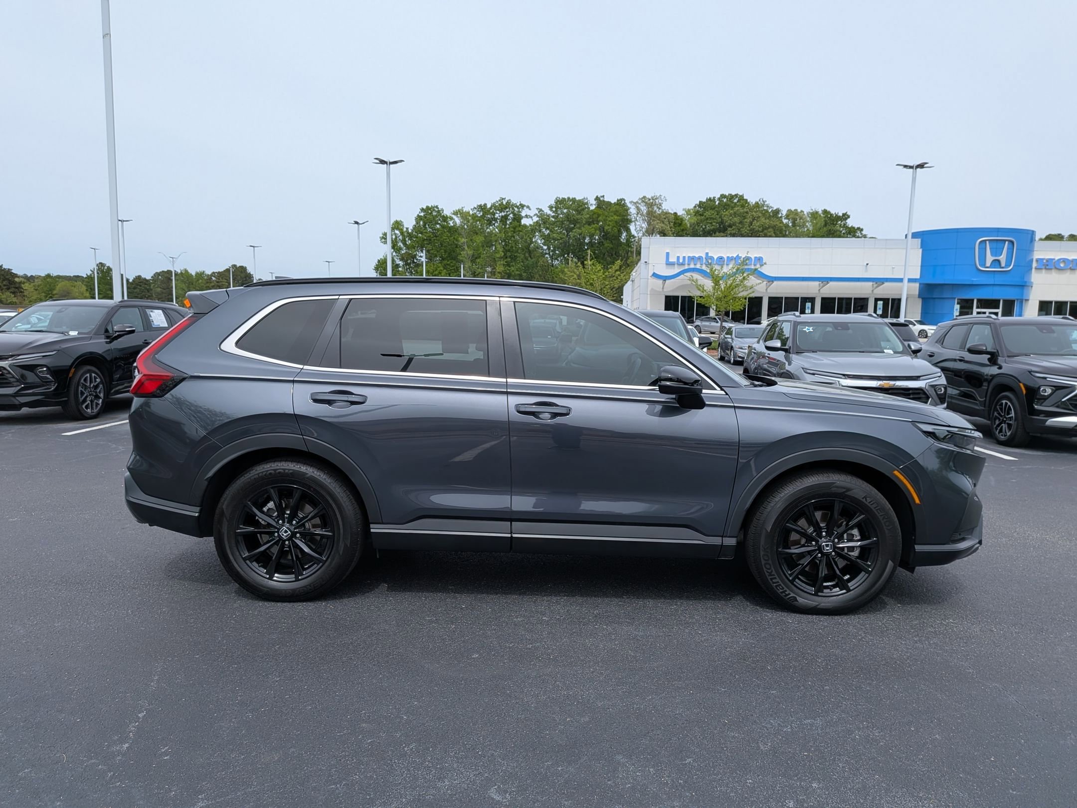 Used 2025 Honda CR-V Sport-L image 2