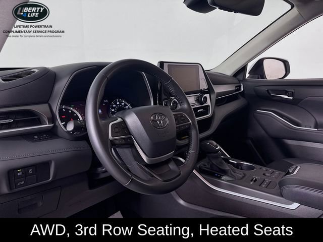 Used 2024 Toyota Highlander XLE image 9