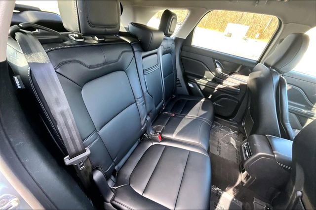 Used 2024 Lincoln Corsair Premiere image 27