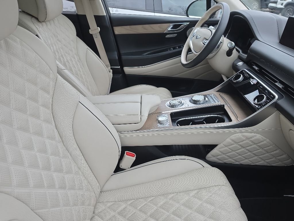 Used 2024 Genesis GV80 3.5T AWD/4WD image 12