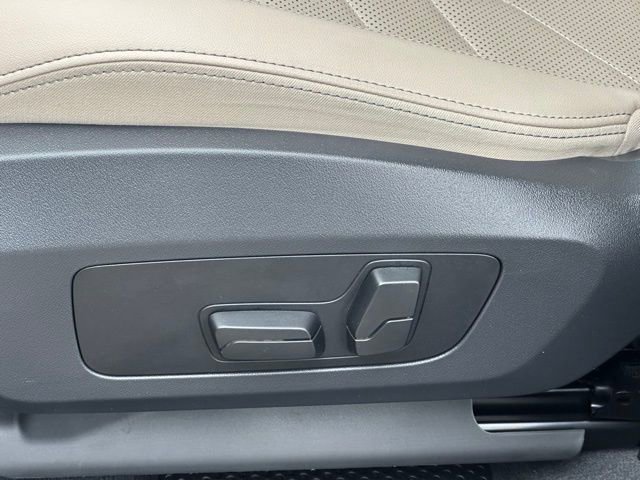 Certified 2025 BMW X2 xDrive28i image 31