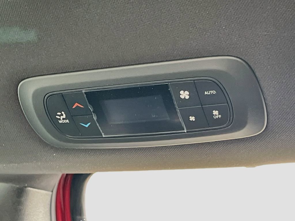 New 2027 Chrysler Pacifica Select FWD image 22