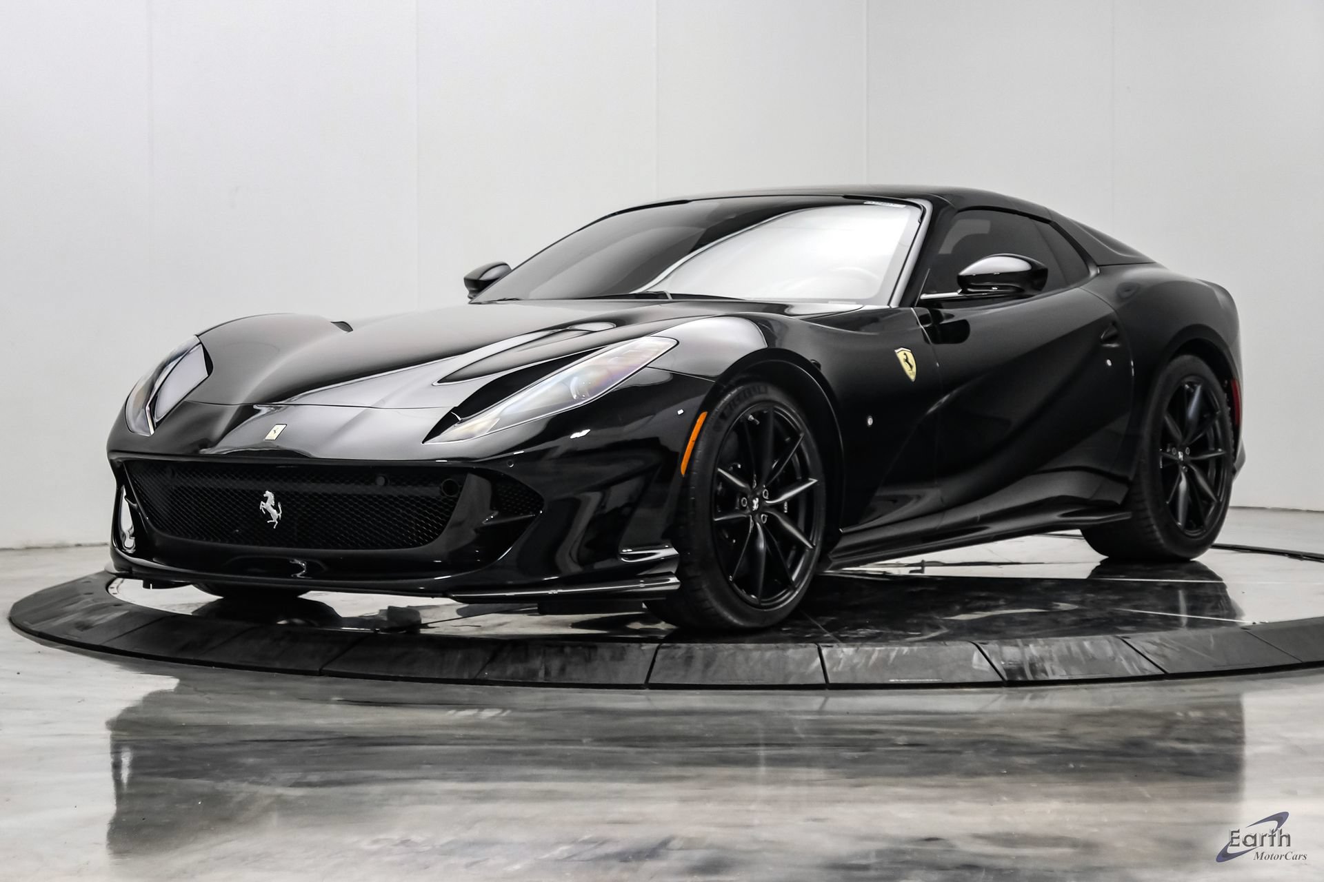 Used 2022 Ferrari 812 GTS RWD image 6